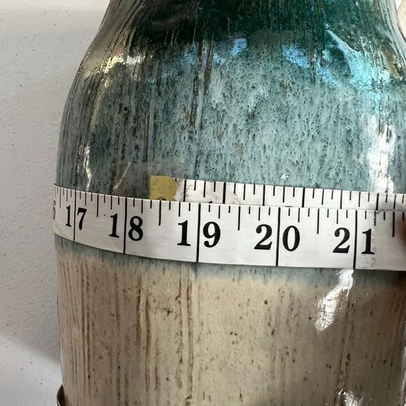 Studio Art Pottery Vase 10" Blue Gradient Tones Handmade & Signed - Picture 7 of 10